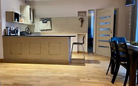 Apartament Grafitowy Willa Laser